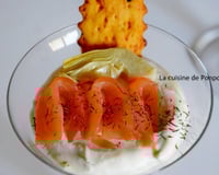 Verrine à la crème d'artichaut et thon en tapenade accompagnée de saumon fumé