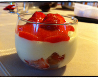 Tiramisu aux fraises parfumé à l'amaretto