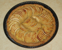 Tarte aux pommes avec sa couverture vanillée