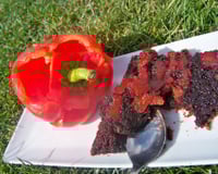 Gâteau fondant aux poivrons rouge piment d'espelette et chocolat noir !