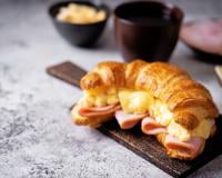 Repas du dimanche soir : 3 recettes express pour réutiliser vos croissants du petit-déjeuner