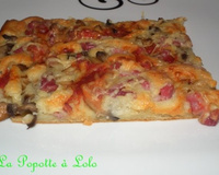 Pizza pâte liquide aux lardons et champignons