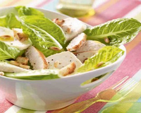 Salade caesar au crottin de chèvre