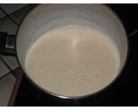 Sauce béchamel relevée à la moutarde