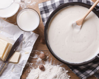 Avec son astuce, ce chef vous promet de ne plus jamais avoir de grumeaux dans la béchamel !