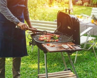 Barbecue pas cher : les morceaux de viande à privilégier selon un Meilleur Ouvrier de France