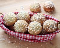 De petites brioches moelleuses qui se dégustent aussi bien au petit-déjeuner qu'au goûter.