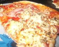 Pâte à pizza maison et garniture...