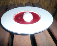 Île flotante aux framboises
