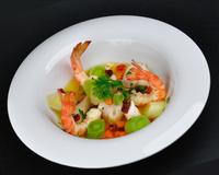 Une recette on ne peut plus légère mais tellement parfumée grâce aux deux bouillons servant pour la cuisson des légumes et le pochage du poisson.