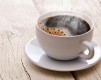 Le coup de fouet du café du matin serait un mythe selon une étude