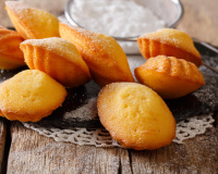 Madeleines maison : la recette inspirée de Nina Métayer aux 3 citrons pour un goûter acidulé