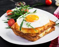 “C'est devenu mon plat du dimanche soir” : voici la recette simple et rapide du croque-madame validée par les lecteurs de 750g !