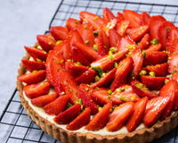 Granuleuse, liquide, tranchée : comment réussir votre crème pâtissière à la perfection pour votre tarte aux fraises ?