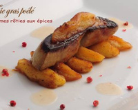 Foie gras aux pommes rôties et émulsions aux épices