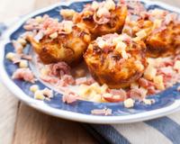 Pour l'apéritif, une recette de muffins au fromage à raclette RichesMonts pour tous.