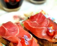 Tapas à la tomate et au jambon cru