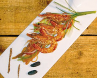 Crevettes tigrée à la Tonka et au Voatsiperifery