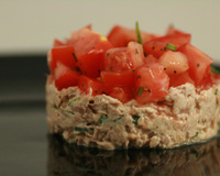 Tartare de tomates aux rillettes de thon