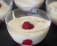 Cremeux framboise et mousse chocolat blanc