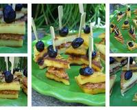 mini canapés de polenta garnis d'une délicieuse préparation à base de tomate et feta