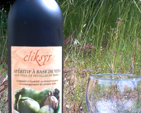 Un vin d'apéritif original, un ingrédient de choix pour la cuisine, un vin de dessert parfait pour ceux au chocolat !