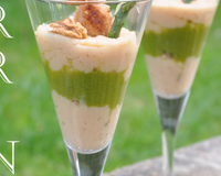 Cette jolie verrine est composée d'une purée de haricots "petits riz", d'une purée d'asperges vertes et d'une brochette de noix de Saint Jacques garnie d'un croustillant…