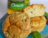 Ces délicieux petits moelleux à la courgette basilic et huile d'olive sauront ravir les convives présentés lors d'un apéro dinatoire ou en plat principal avec une petite…