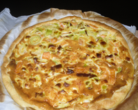 Tarte saumon sur lit de poireaux
