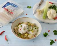 Morue pochée au lait de coco, curry de légumes