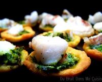 Des minis tarte apéritives avec une pâte sablé, un pesto et de la lotte