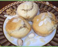 J'aime beaucoup les pâtisseries orientales, sous toutes leurs formes, les makroutes, les cornes de gazelle, les montecaos, mais celles que je préfère renferment un mélange…