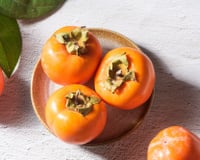 Kakis trop durs ? Découvrez une astuce géniale pour les rendre moelleux en quelques heures seulement