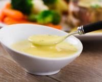Un classique des sauces françaises. Une sauce très goûteuse pour accompagner vos grillades de viandes et de poissons !
