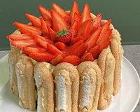 Charlotte aux fraises