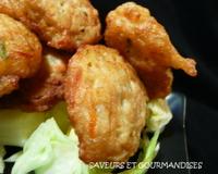 De délicieux petits beignets au surimi, bien épicés et très légers.
