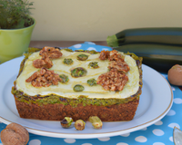 Gâteau aux courgettes et aux noisettes