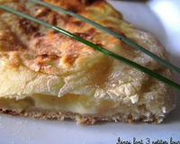 Une petite variation du classique petit pain indien, le naan ! Très manuelle et ludique cette recette testera votre dextérité et le résultat en bouche est vraiment est…