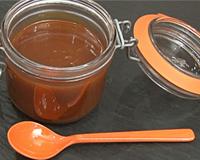 Une délicieuse sauce caramel à la crème, finement onctueuse et gourmande ... Parfaite pour accompagner toutes sortes de desserts : riz au lait, boules…