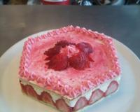 Une recette Thermomix. A faire avec une génoise déjà prête.