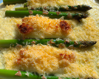 Crumble d'asperges à la mimolette