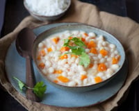 Coco riz coco (haricots cocos, lait de coco et riz parfumé, ailerons de poulet)