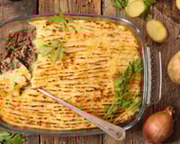 Pour affronter l’hiver, on vous dévoile notre recette de hachis Parmentier ultra-généreux qui plaira à toute la famille !
