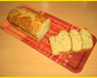 Un cake original avec des échalotes qui apportent beaucoup de saveurs!