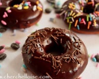 Donuts beignets américain avec glaçage