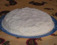 Une boule de neige, même en été, pour se rappeler les joies de la neige, c'est possible avec ce gâteau tout blanc.