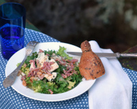 Salade américaine au fromage roquefort et noix