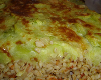Pour prolonger l'été, voici ce petit gratin aux saveurs ensoleillées : courgettes et tomates du jardin, basilic, parmesan !Un plat tout simple et très savoureux !