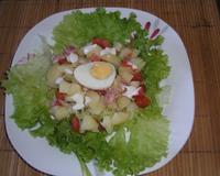 Une salade d'été légère et fraîche.