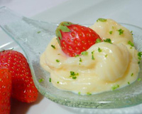 Crème de rose et gariguettes au citron vert.